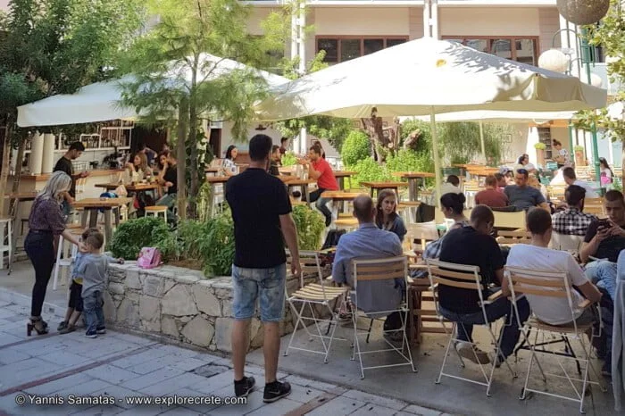 cafe in korai street in heraklion